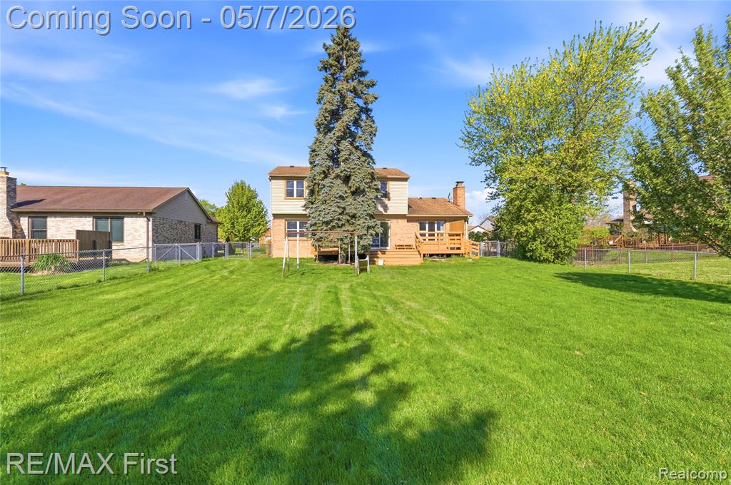 1800 Hillman Drive, Troy, MI 48083 — Photo 38