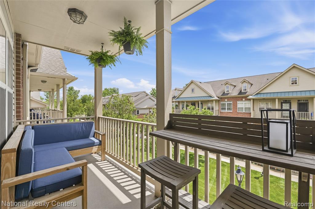 128 Sandy Lane, Walled Lake, MI 48390 — Photo 40