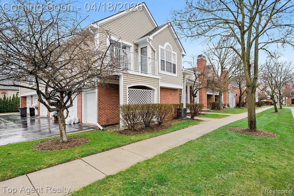 56192 Troon N, Utica, MI 48316 — Photo 2