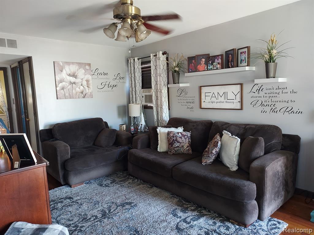 5667 LATHERS Street, Garden City, MI — Photo 7
