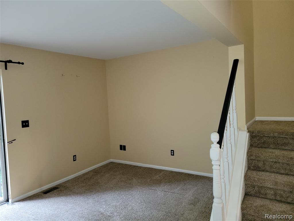 2672 Packard Street, Ann Arbor, MI 48104 — Photo 9