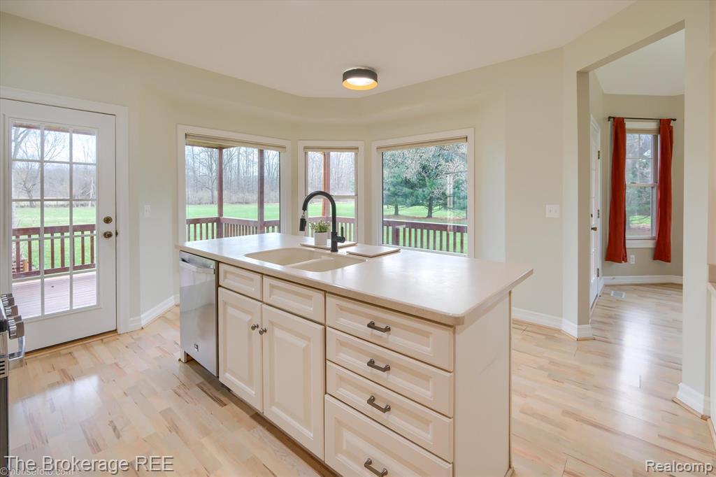 9055 N Island Drive, Flushing, MI 48433 — Photo 38