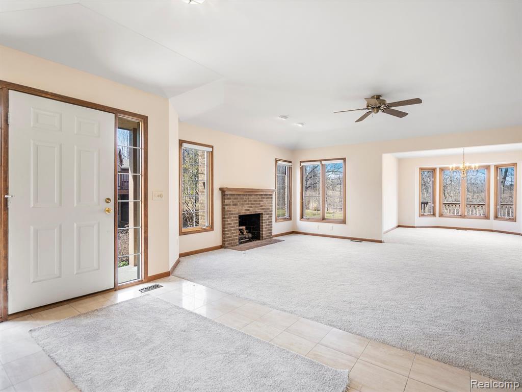 4738 MULBERRY WOODS Circle, Ann Arbor, MI 48105 — Photo 5