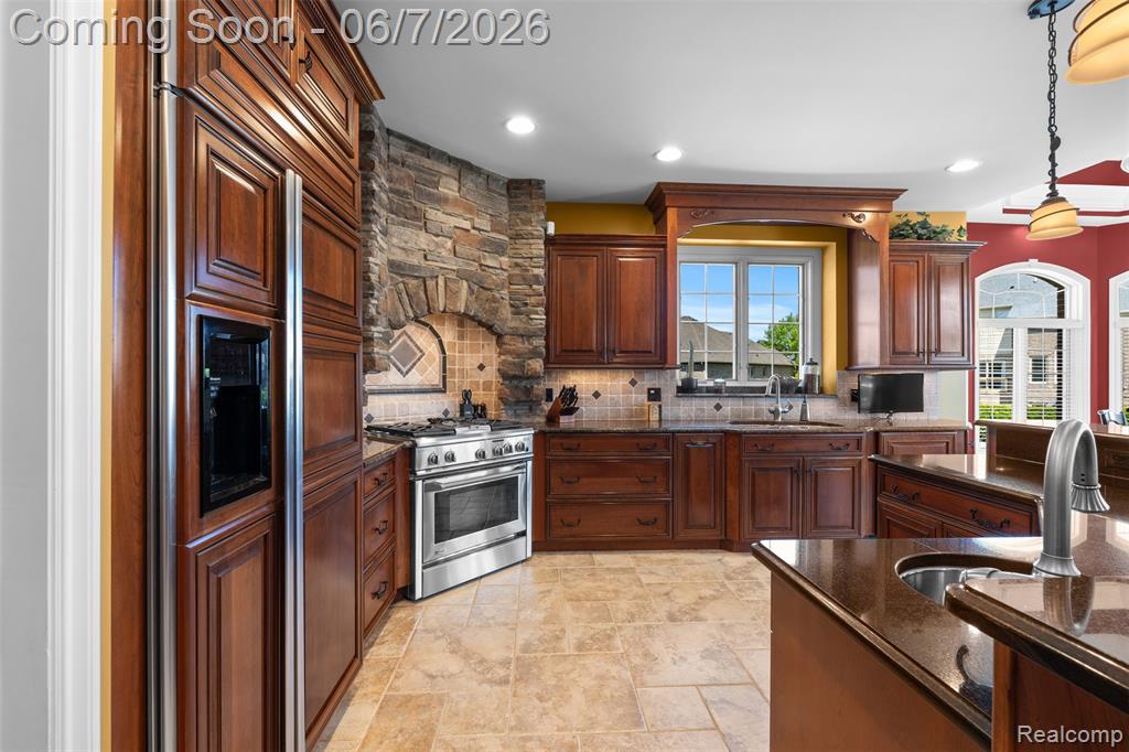 56074 Lario Court, Macomb, MI 48042 — Photo 10
