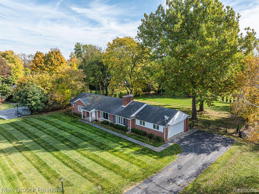 4823 WYE OAK Road, Bloomfield Hills, MI 48301 — Photo 24