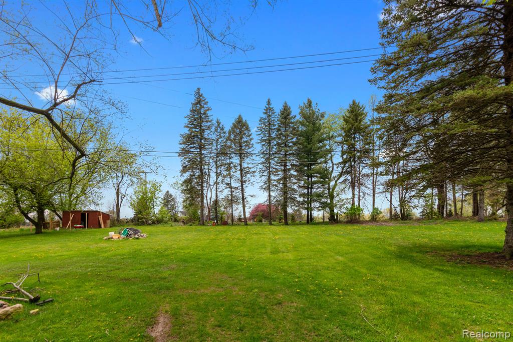659 N VAN DYKE Road, Imlay City, MI 48444 — Photo 14