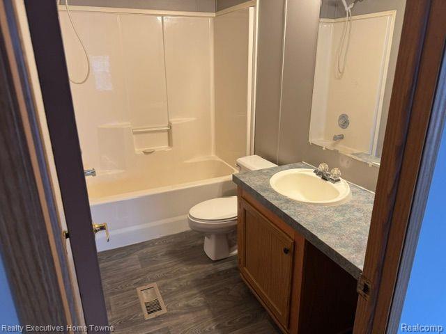 3685 Chestnut Lane, Dryden, MI 48428 — Photo 11