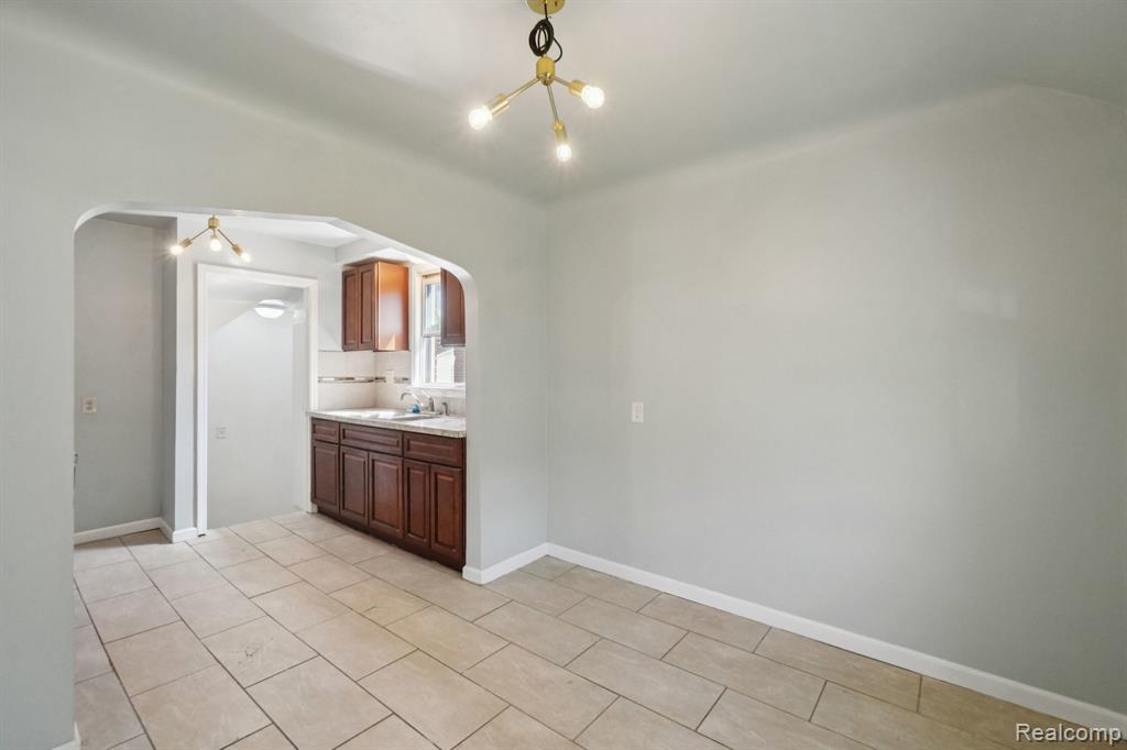 9976 Warwick Street, Detroit, MI 48228 — Photo 12