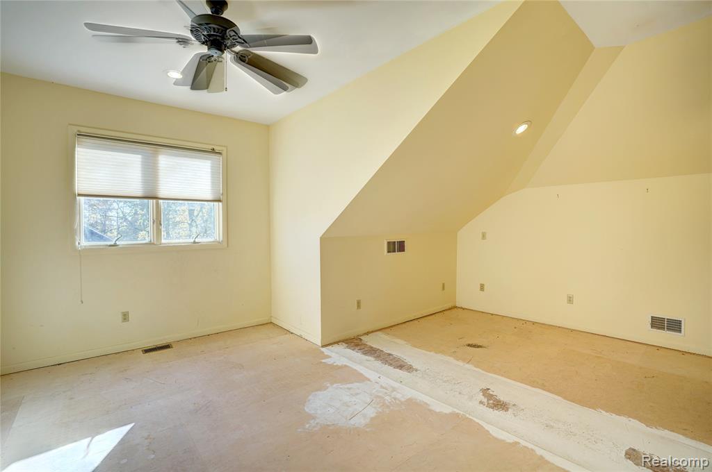 5166 Warwick Woods Trail, Grand Blanc, MI 48439 — Photo 22