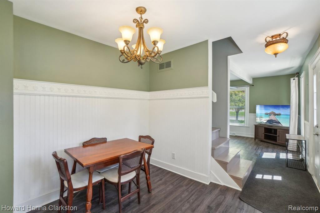 505 N Adelaide Street, Fenton, MI 48430 — Photo 6
