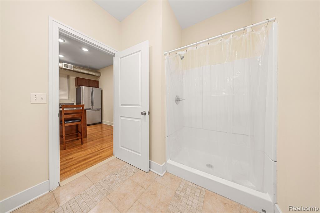 524 E Kirby Street, Detroit, MI 48202 — Photo 12