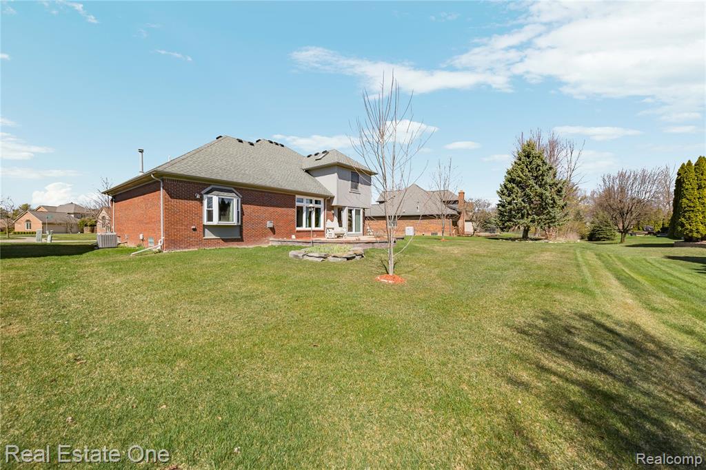 14817 Sparrow Drive, Shelby Twp, MI 48315 — Photo 59