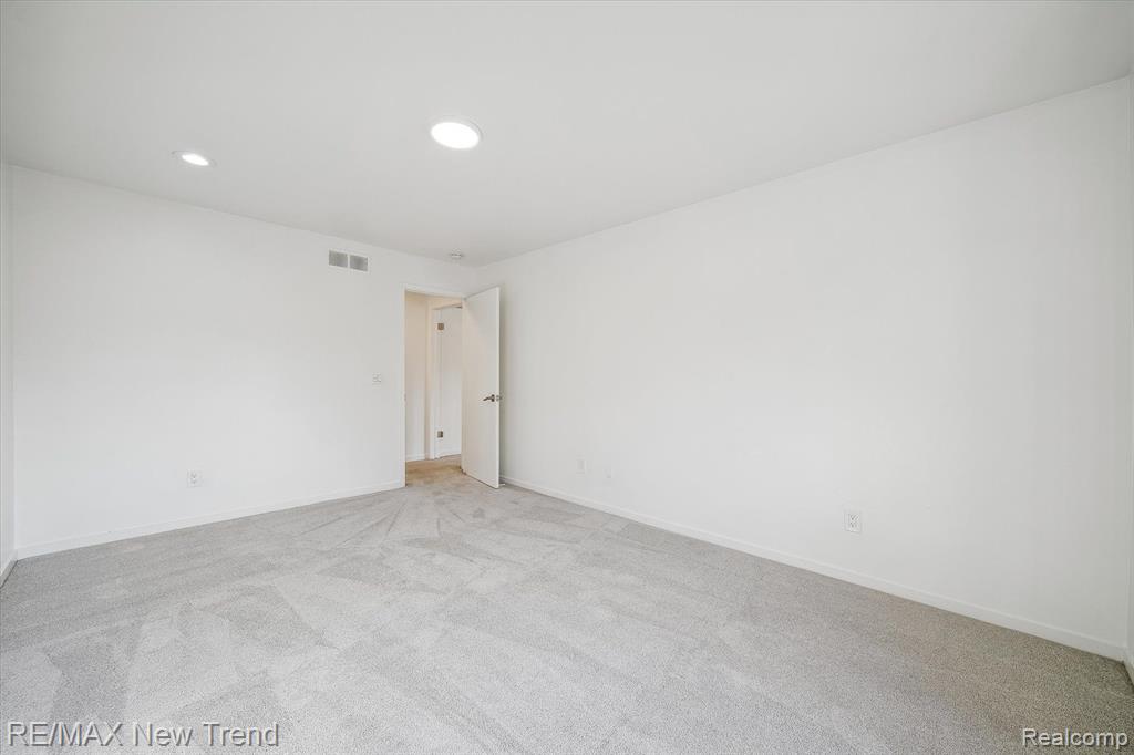 6602 MAPLE LAKES Drive, West Bloomfield, MI — Photo 27