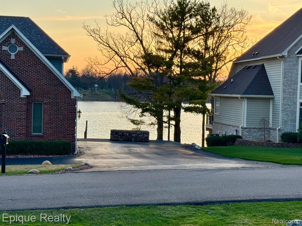 VACANT LOT THOMPSON SHORE Drive, Howell, MI 48843 — Photo 8