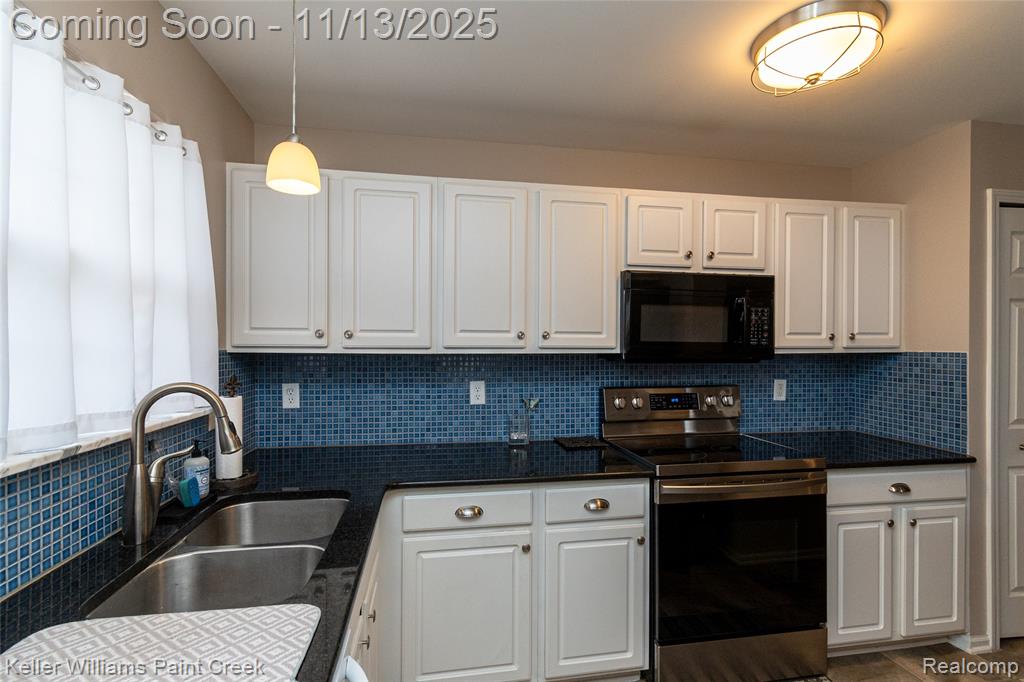 1848 Flagstone Circle, Rochester, MI 48307 — Photo 12