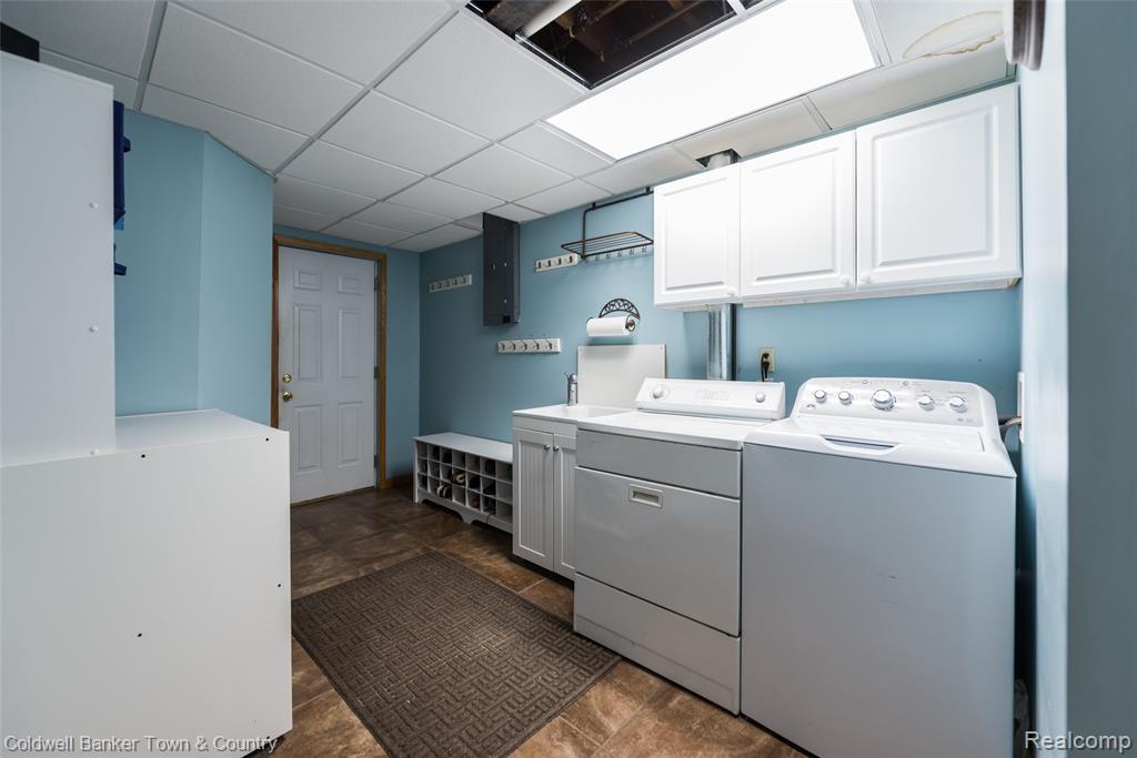 8160 Halfway Drive, Brighton, MI 48116 — Photo 40