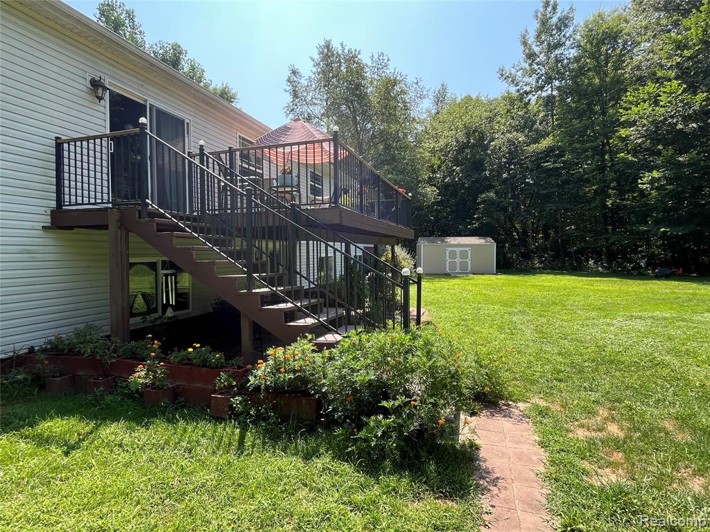 28524 Elwell Road, Belleville, MI 48111 — Photo 25