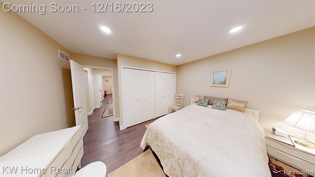 190 WINDING Brook, Commerce Twp, MI 48390 — Photo 17