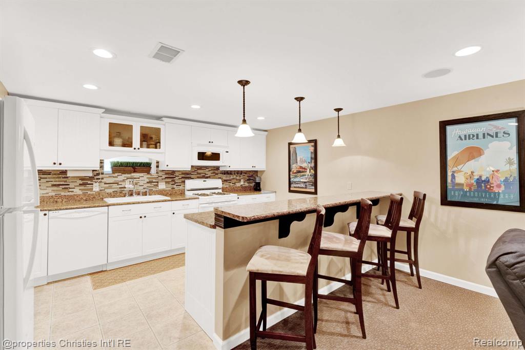 19418 Warwick Street, Beverly Hills, MI 48025 — Photo 42
