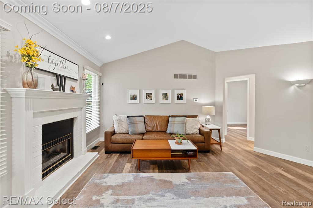 8052 Rose Lane, Goodrich Vlg, MI — Photo 16
