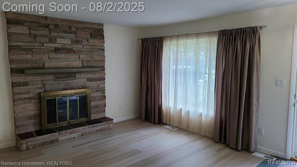 8736 Ringwood Drive, Commerce Twp, MI 48382 — Photo 5