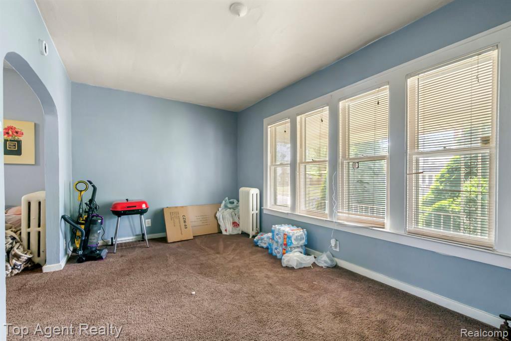3958 Buckingham Avenue, Detroit, MI 48224 — Photo 9
