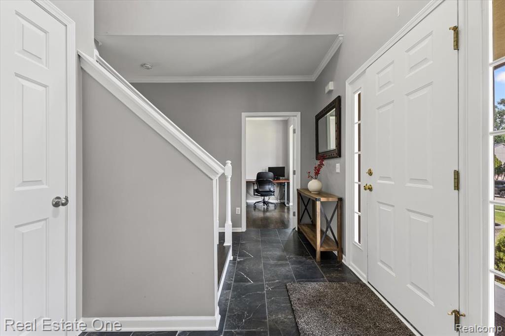415 Evaline Drive, Troy, MI 48085 — Photo 14