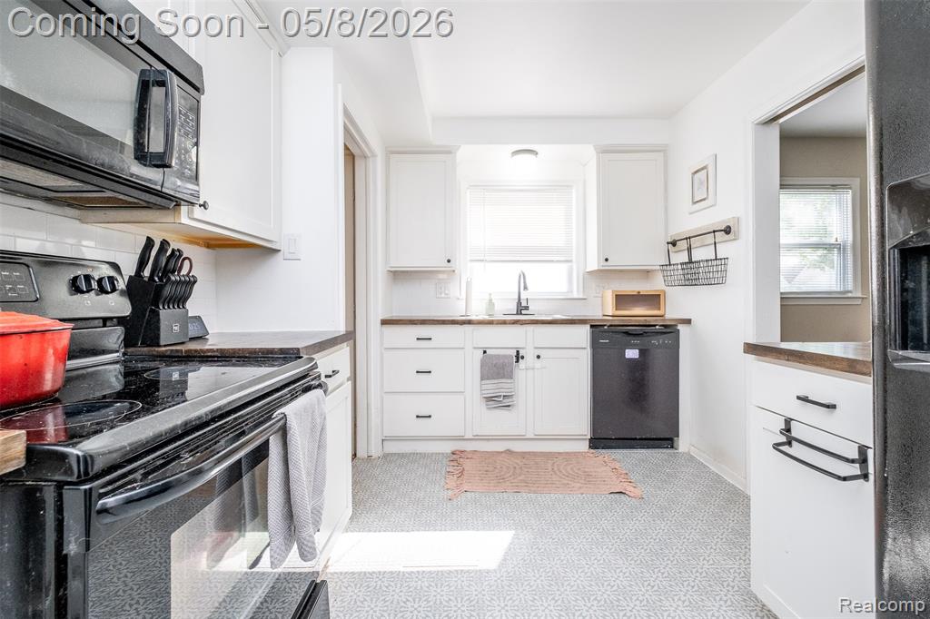 8796 Saratoga Street, Oak Park, MI 48237 — Photo 13