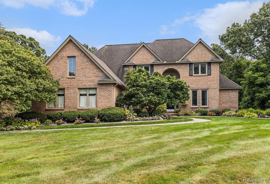 5895 Meadows Drive, Clarkston, MI 48348 — Photo 2