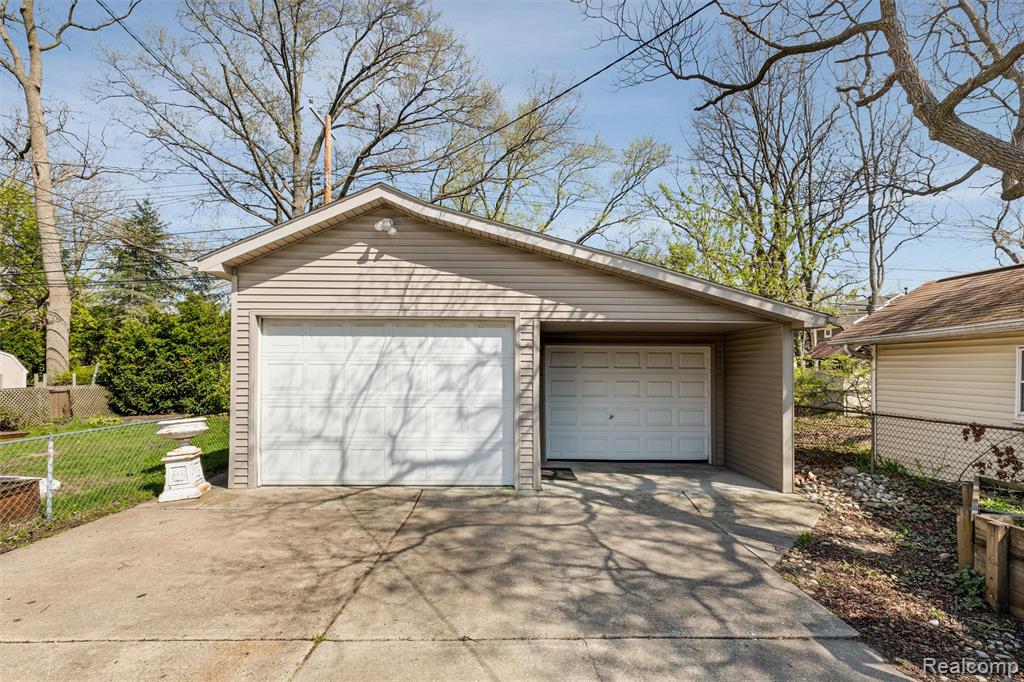 513 Baldwin Avenue, Royal Oak, MI 48067 — Photo 30