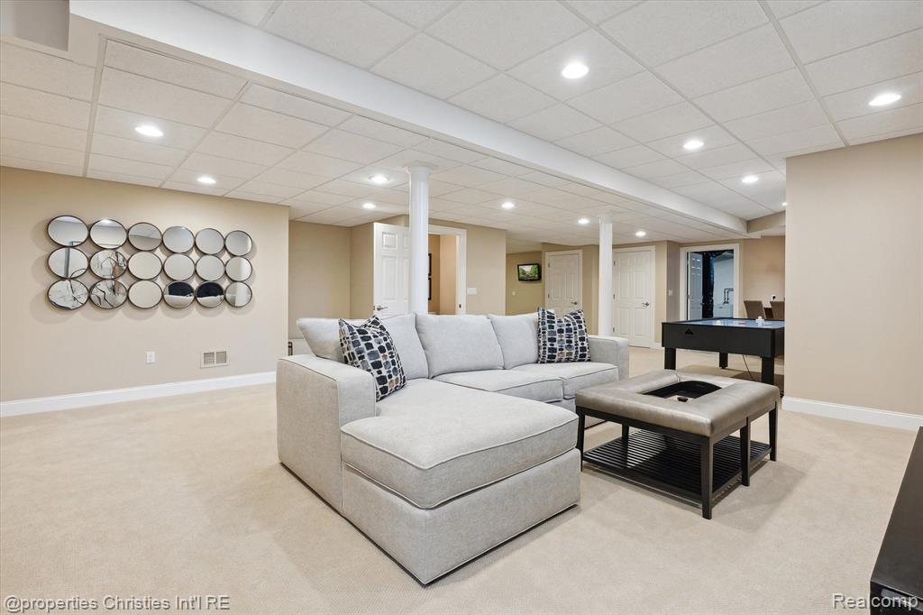 46341 PINEHURST Drive, Northville, MI 48168 — Photo 47
