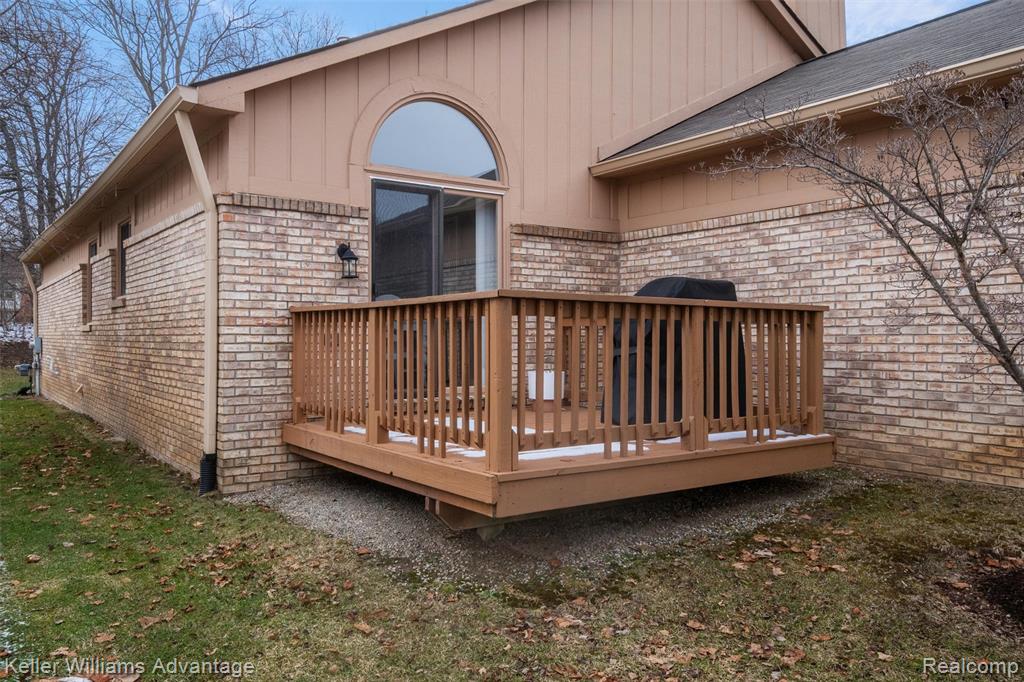 35173 Knollwood Lane, Farmington, MI 48335 — Photo 45