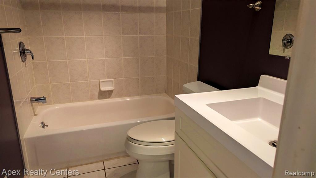 41682 Bedford Drive, Canton, MI 48187 — Photo 20