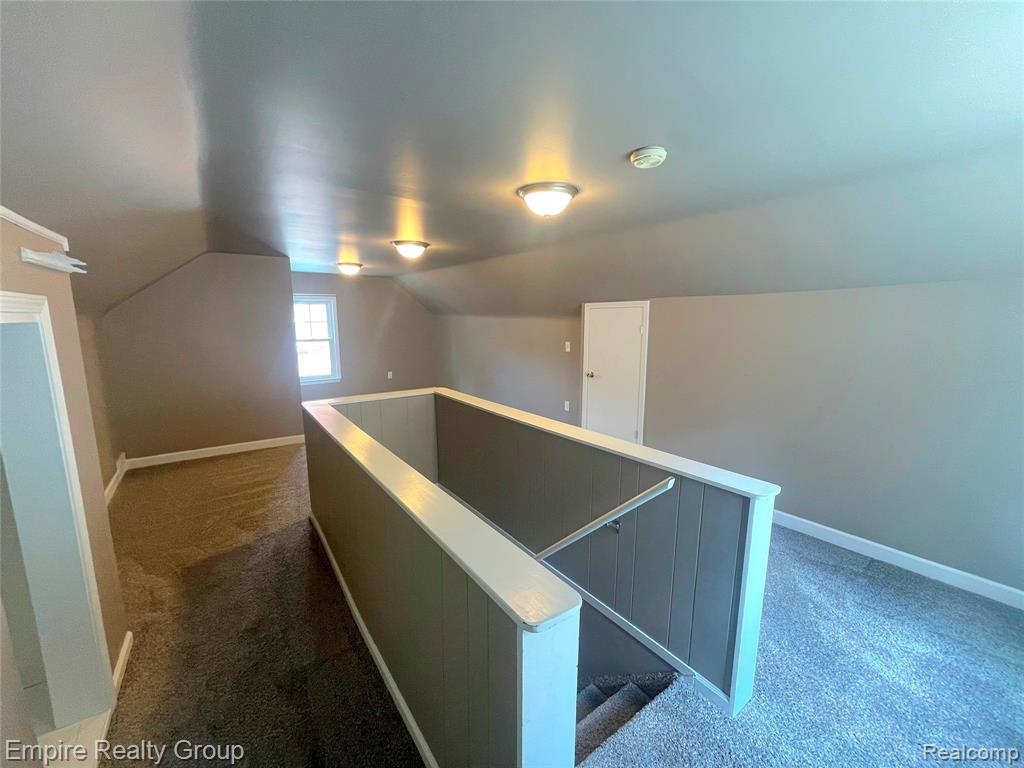 913 N Vernon Street, Dearborn, MI 48128 — Photo 17