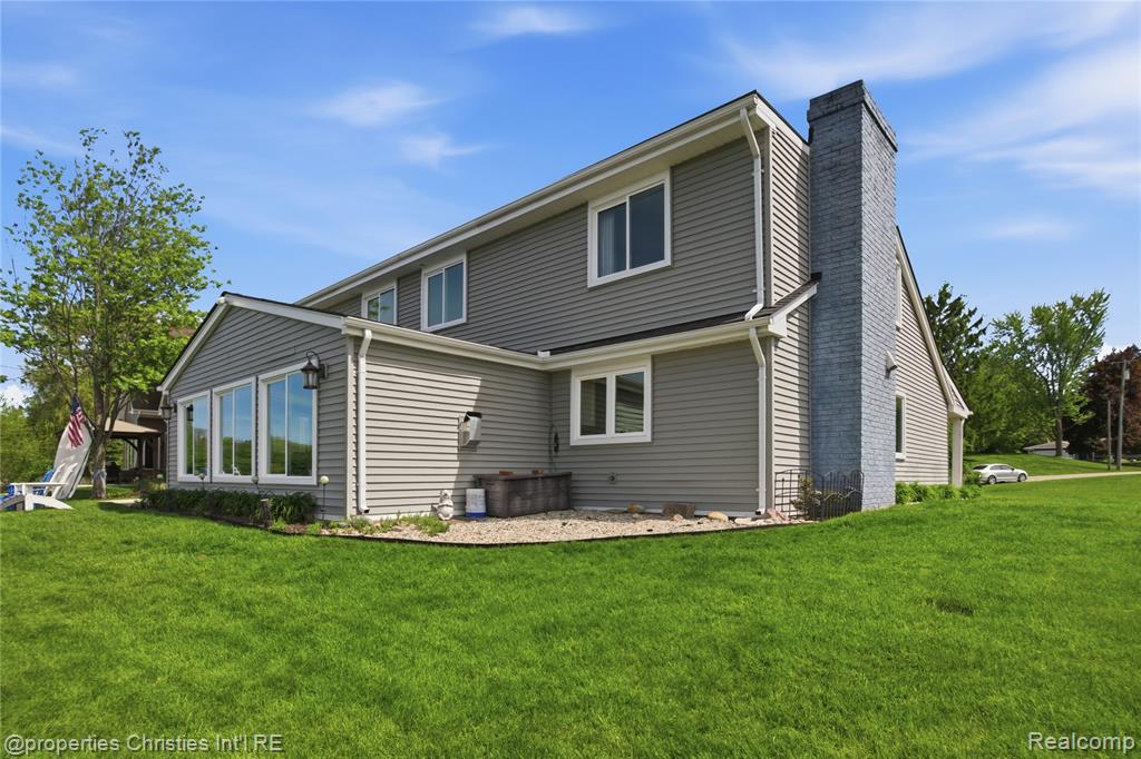 6672 Seth Court, Clarkston, MI 48348 — Photo 13
