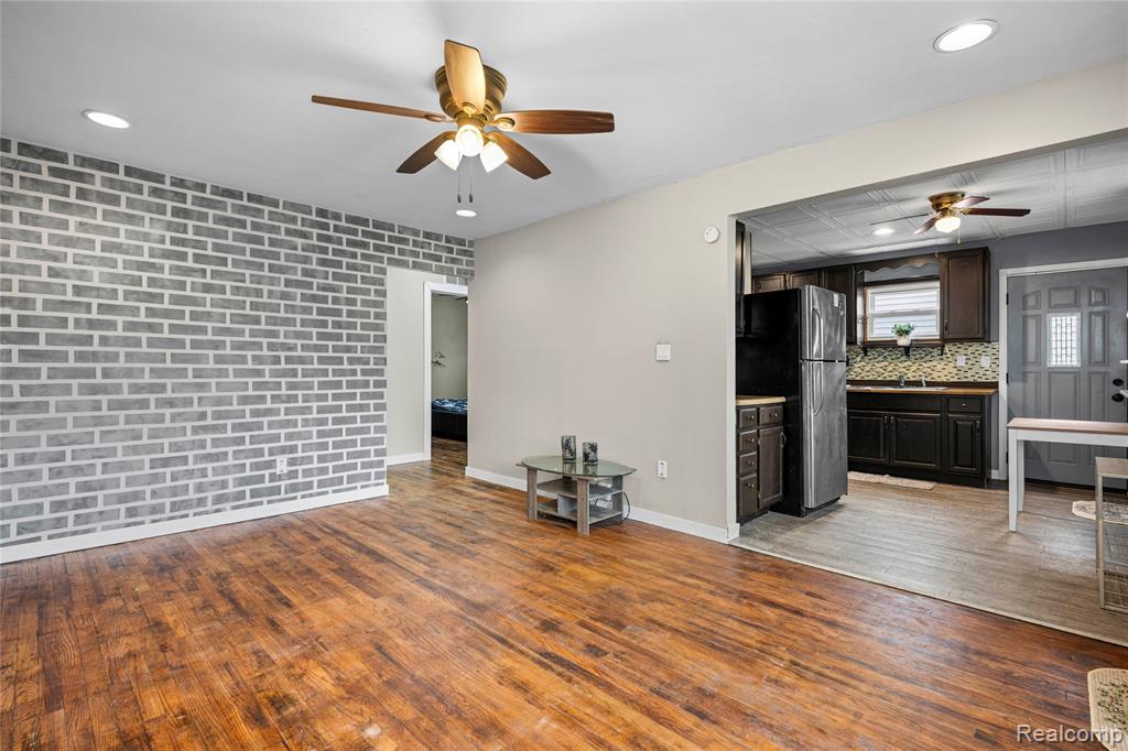 28980 Dawson Street, Garden City, MI — Photo 6