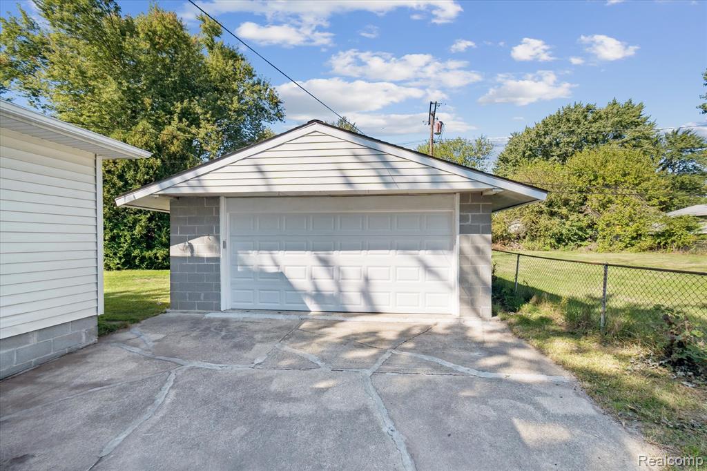 21832 Fenster Street, Sumpter, MI 48111 — Photo 34
