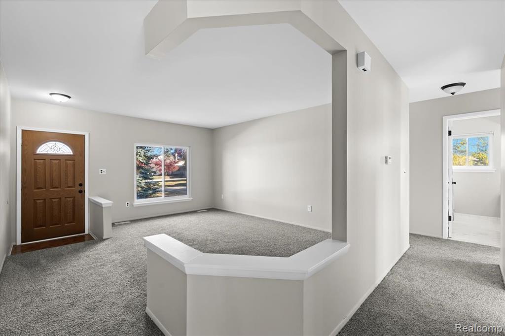 5650 Willow Creek Drive, Canton, MI 48187 — Photo 6