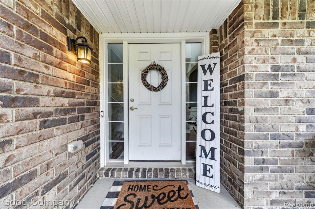 28622 Oakmonte Circle W, New Hudson, MI 48165 — Photo 3