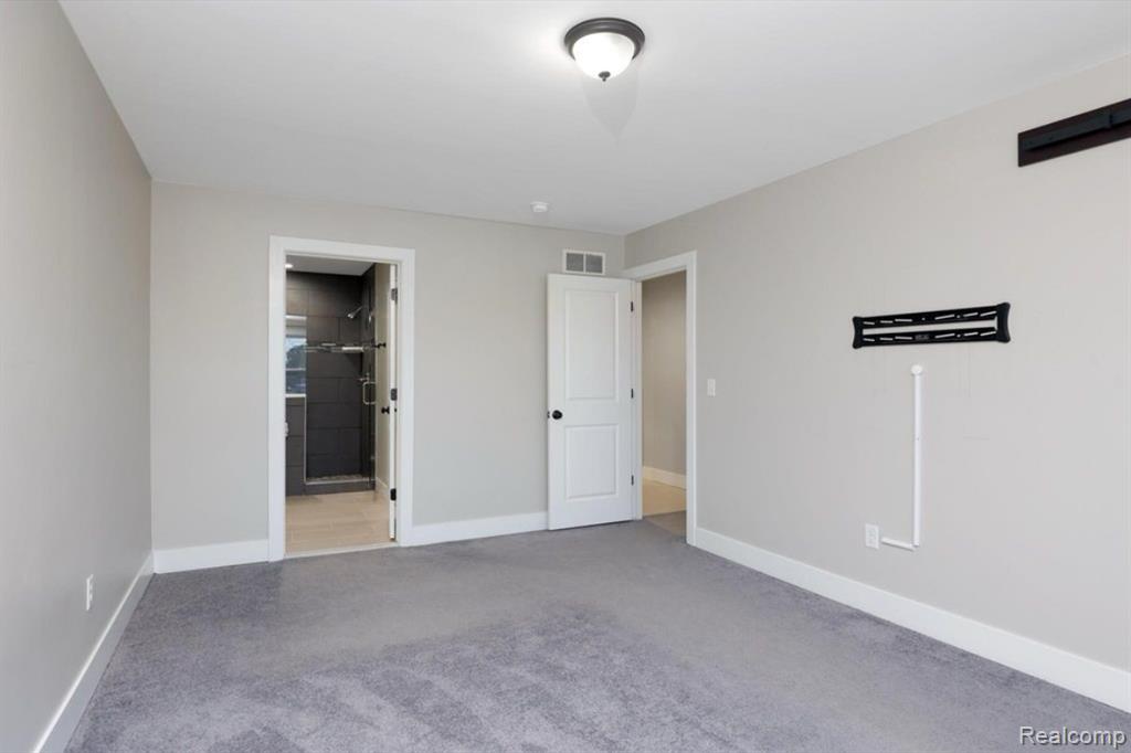 1755 E George Avenue, Hazel Park, MI 48030 — Photo 18