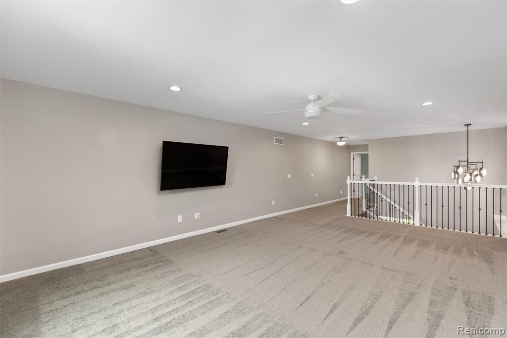4280 ROLLING MEADOW Lane, Ypsilanti, MI 48197 — Photo 33