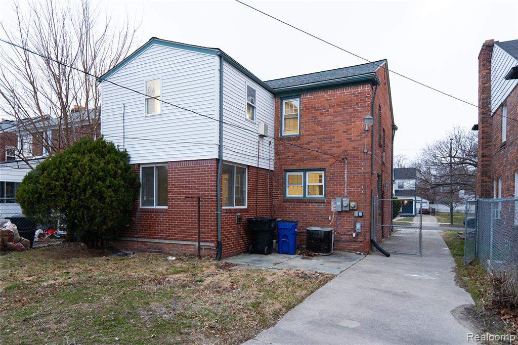 19330 Littlefield Street, Detroit, MI 48235 — Photo 23