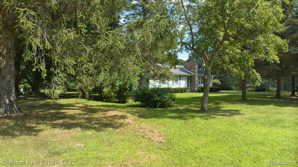 2750 College Road, Holt, MI 48842 — Photo 11