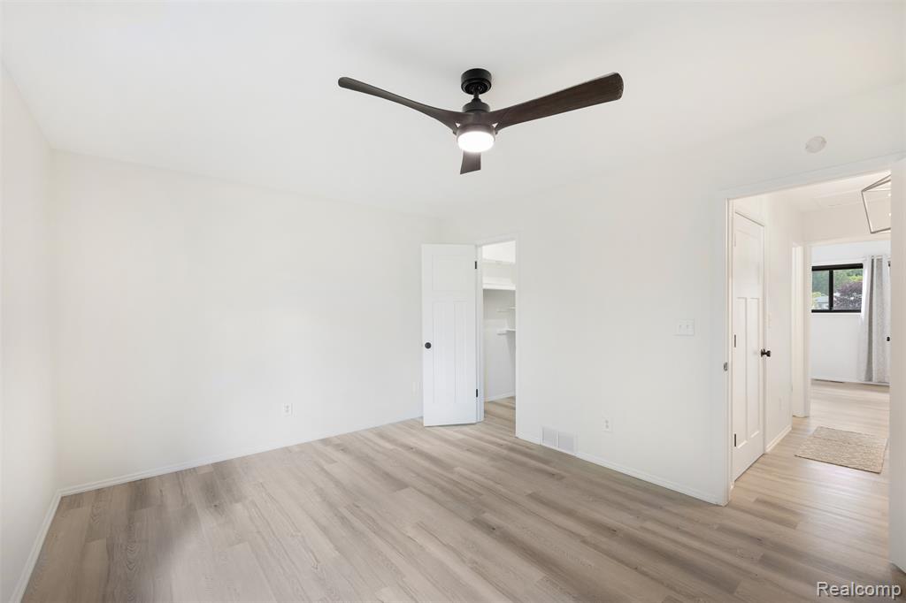 686 Peninsula Court, Ann Arbor, MI 48105 — Photo 19