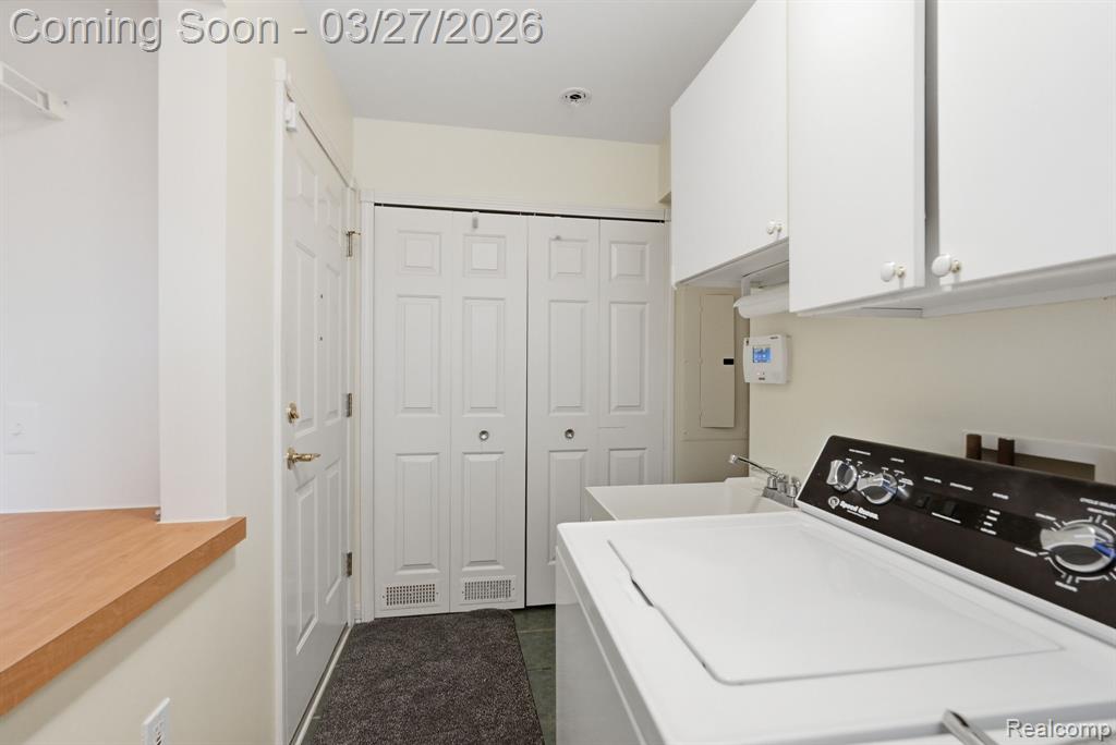 22432 Pointe Drive, Saint Clair Shores, MI 48081 — Photo 25
