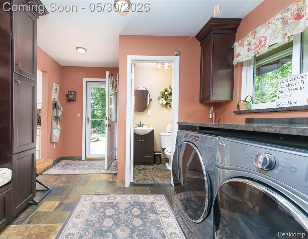 2172 Devonshire Road, Bloomfield Hills, MI 48302 — Photo 19
