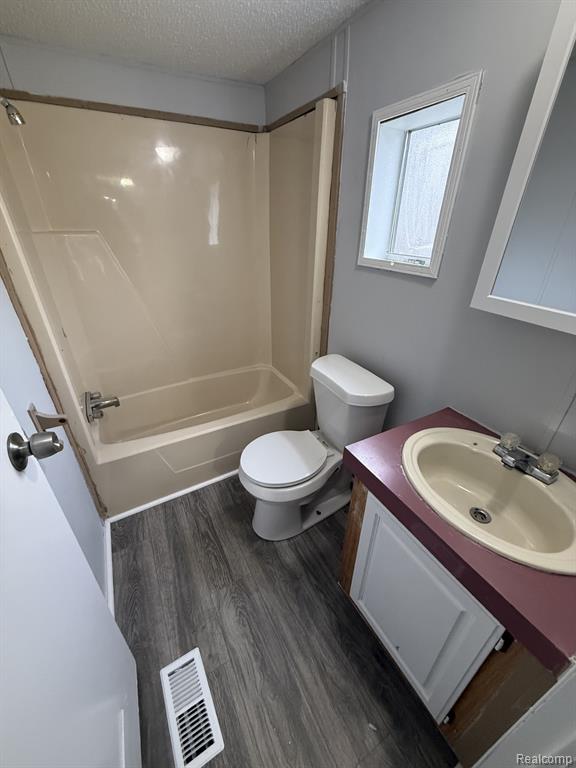 5045 Nadie Drive, Mount Morris, MI 48458 — Photo 11