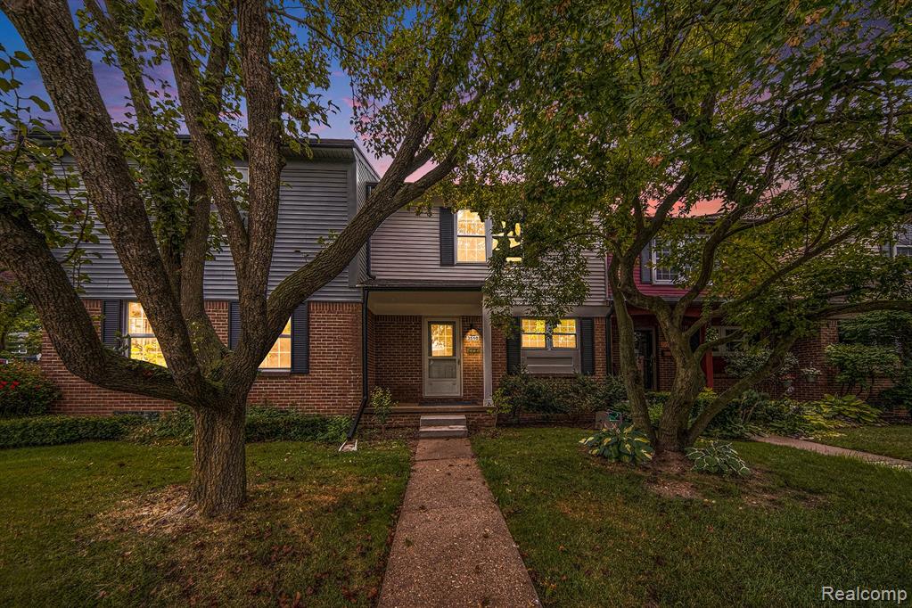 3510 BURBANK Drive, Ann Arbor, MI 48105 — Photo 2