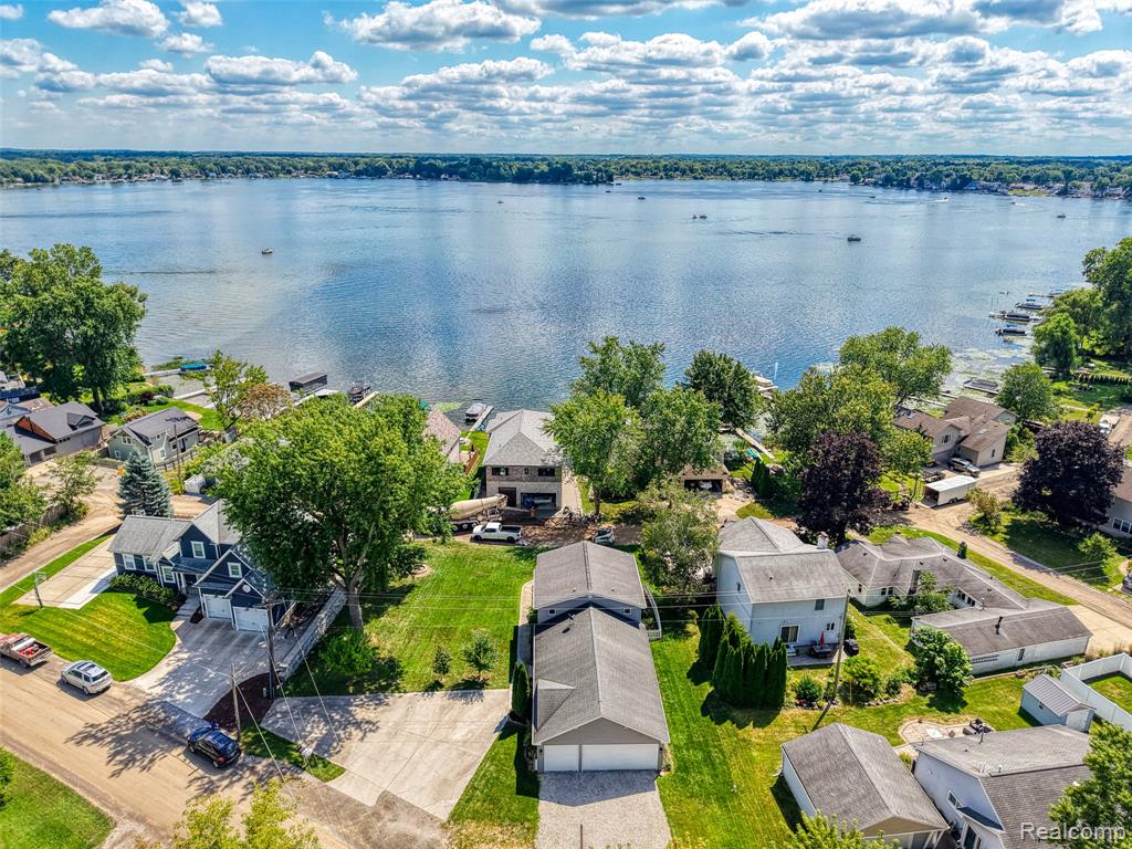 11728 Kenton Drive, Whitmore Lake, MI 48189 — Photo 46