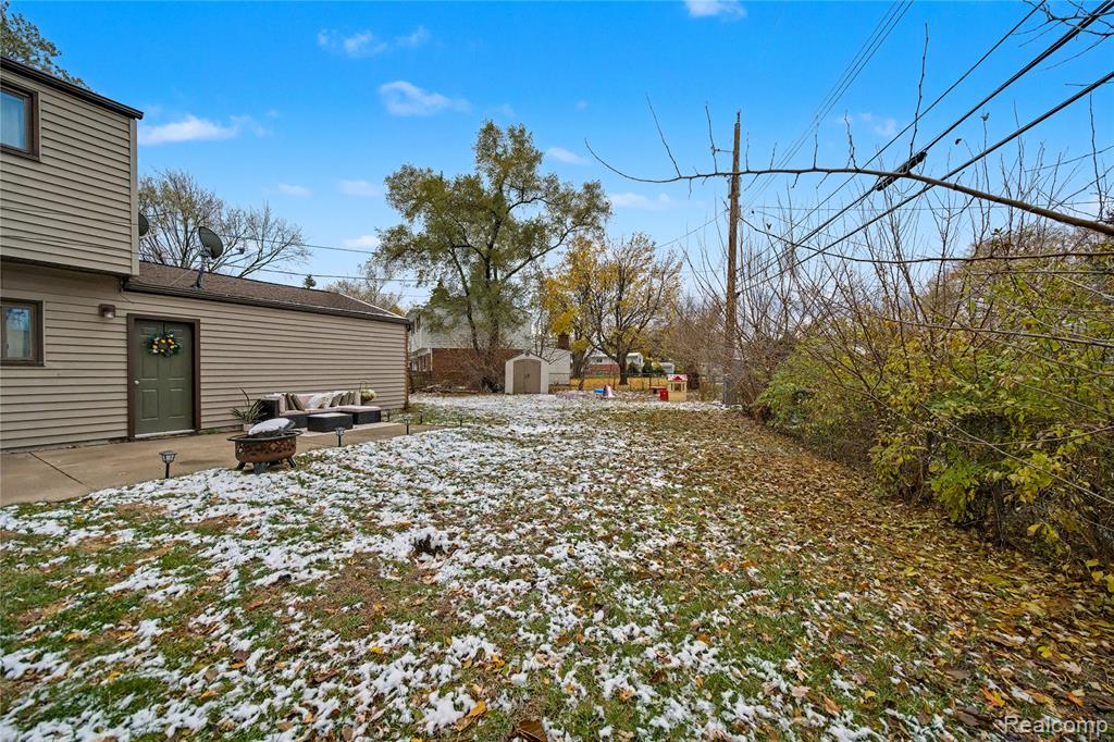 43355 Ryer Court, Sterling Heights, MI 48313 — Photo 23